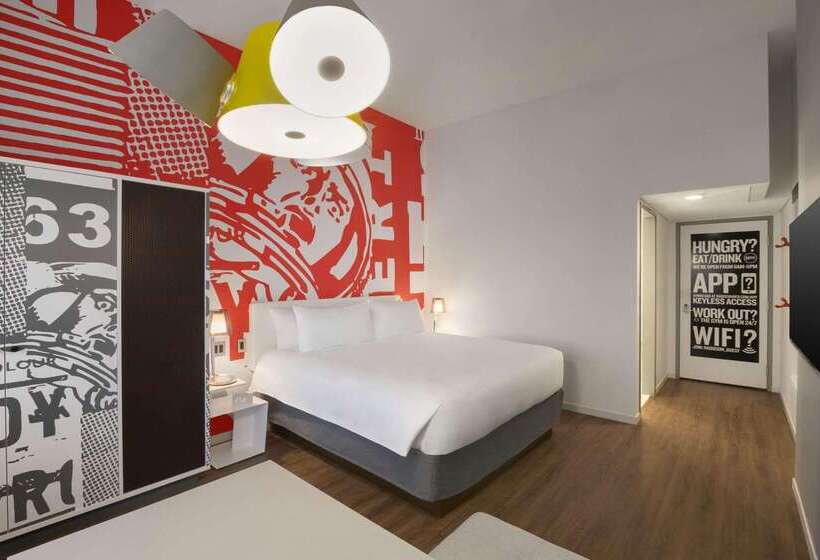 Отель Radisson Red Minneapolis Downtown