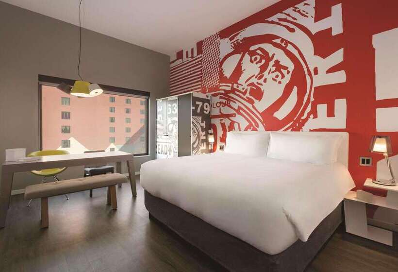 Отель Radisson Red Minneapolis Downtown