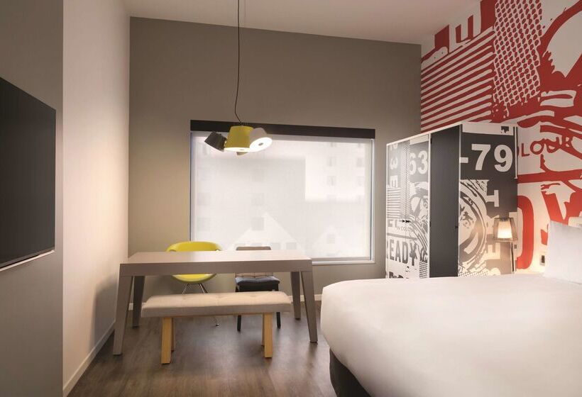 Отель Radisson Red Minneapolis Downtown