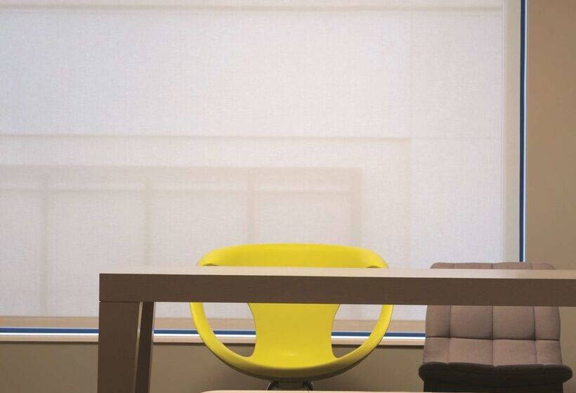 Отель Radisson Red Minneapolis Downtown