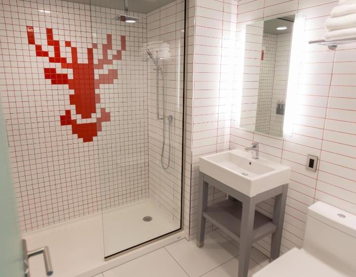 Отель Radisson Red Minneapolis Downtown