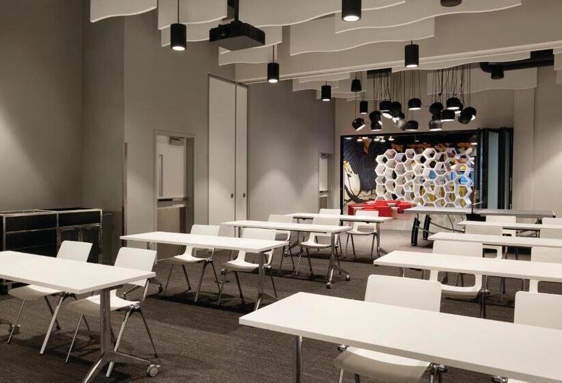 酒店 Radisson Red Minneapolis Downtown