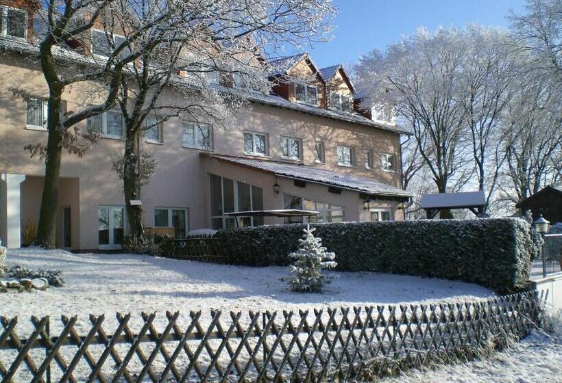 ホテル Restaurant Weinberg