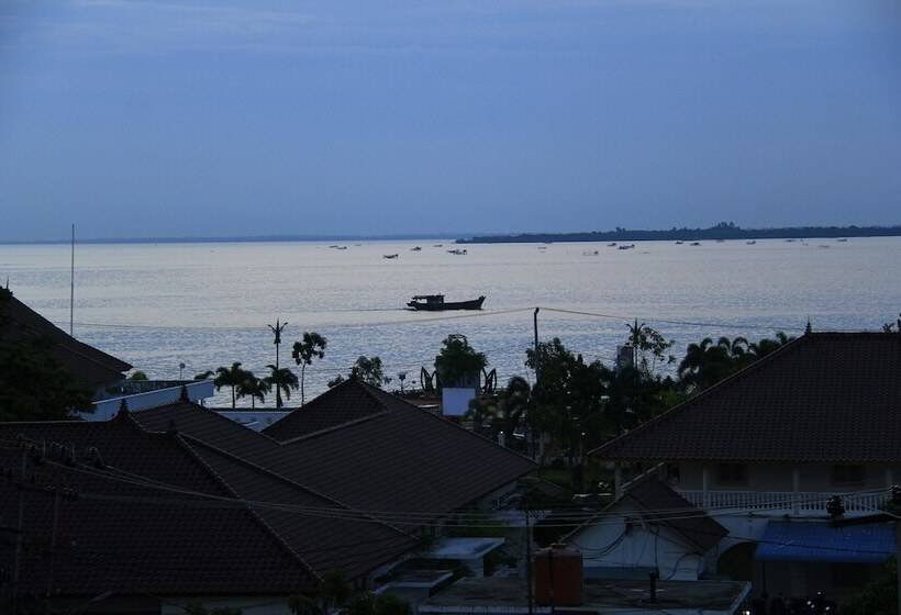 酒店 Sampurna Jaya