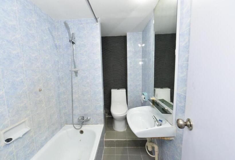 酒店 Sampurna Jaya