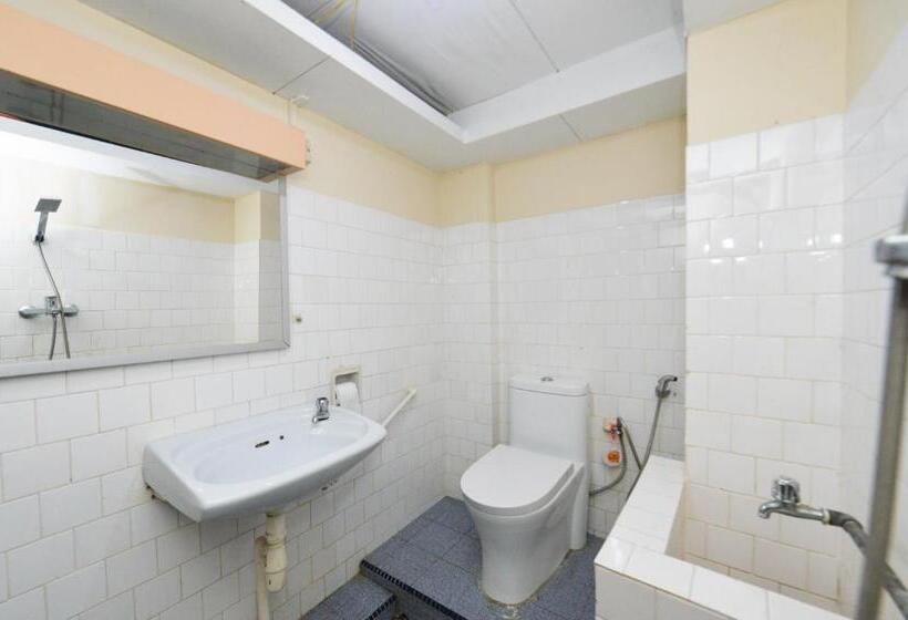 酒店 Sampurna Jaya