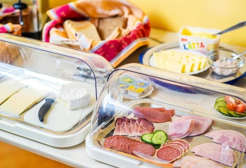 酒店 Pension Schlafgut