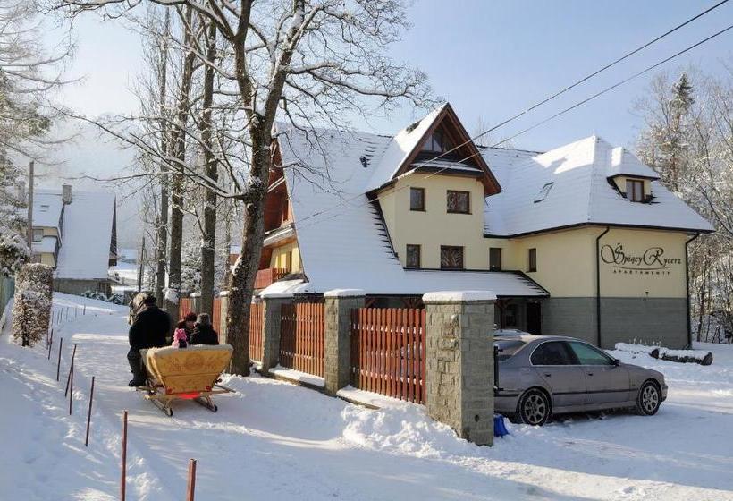 فندق Spiacy Rycerz Willa