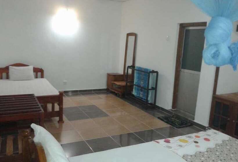 בית מלון כפרי Suwanila Rest