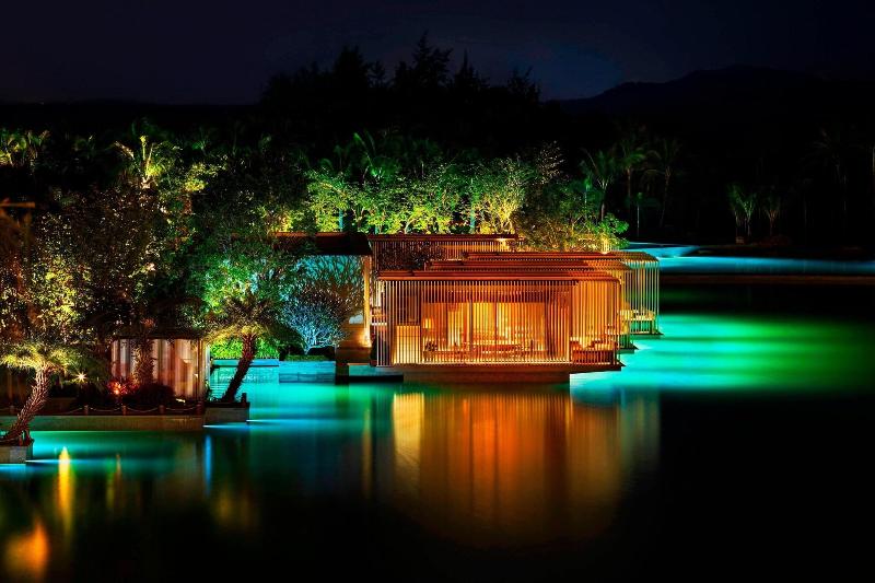 בית מלון כפרי The Sanya Edition