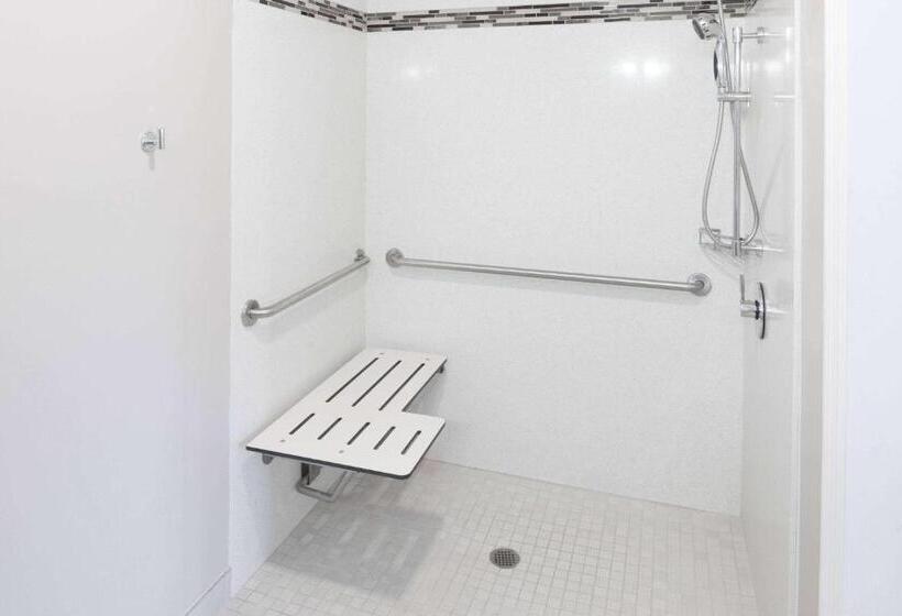 فندق Vallejo Inn