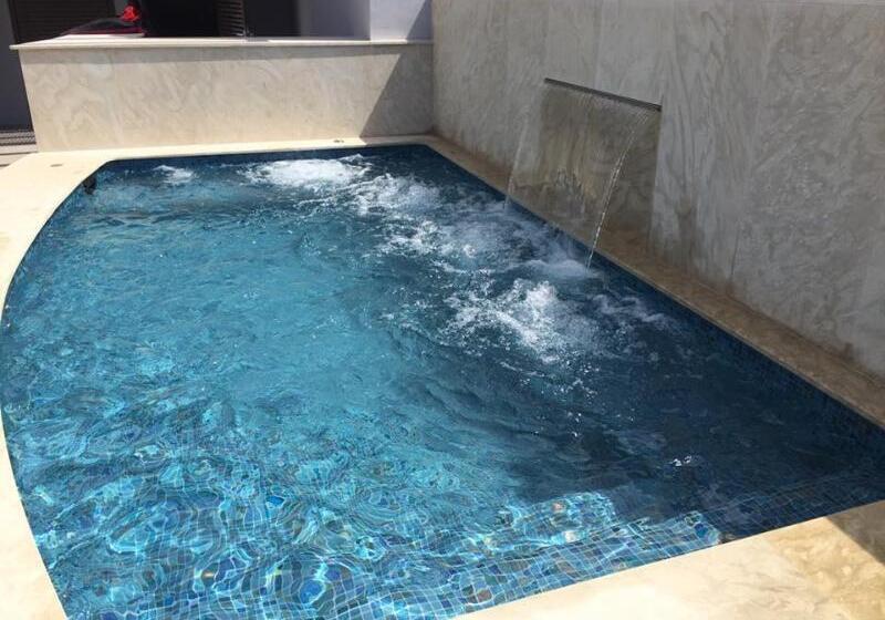 ホテル Vila Arenys