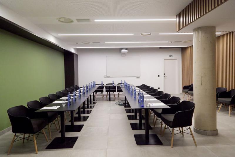 ホテル Vila Arenys