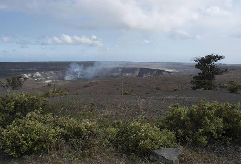 בית מלון כפרי Volcano Village Estates