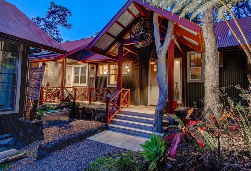 בית מלון כפרי Volcano Village Estates