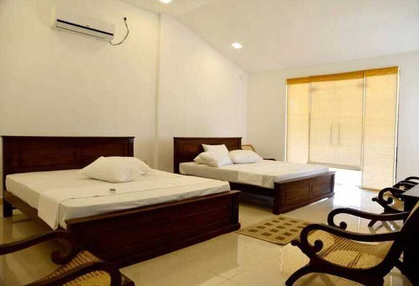 酒店 Yala Crocodile Park