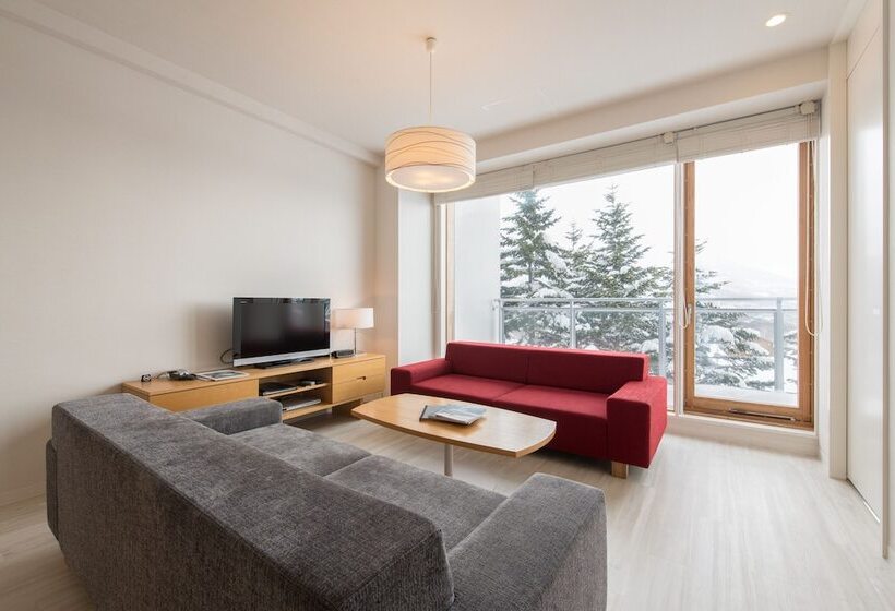 Niseko Landmark View