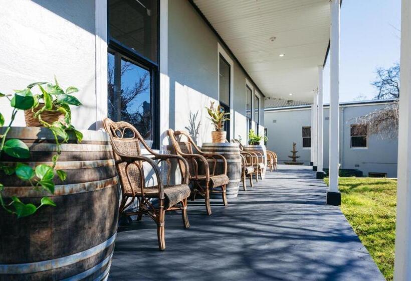 פנסיון Etico At Mount Victoria Manor