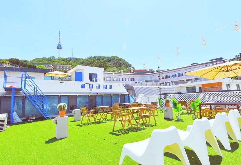 פנסיון Myeongdong Rooftop Hostel