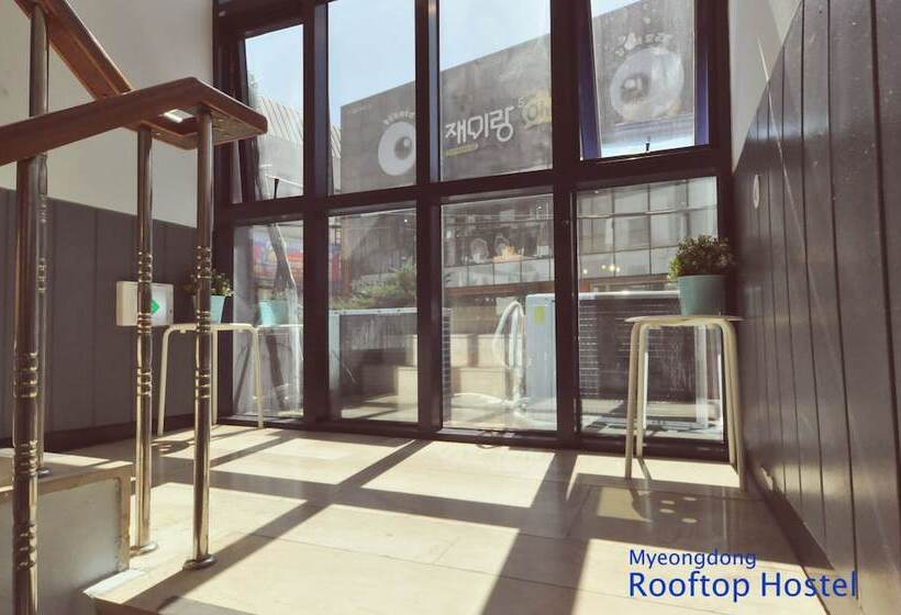פנסיון Myeongdong Rooftop Hostel