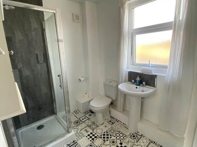 膳宿费 Number 19 Guest House   4 Miles From Barrow In Furness   1 Mile From Safari Zoo