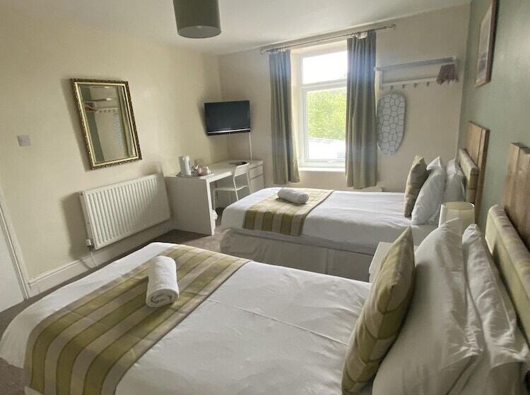 膳宿费 Number 19 Guest House   4 Miles From Barrow In Furness   1 Mile From Safari Zoo
