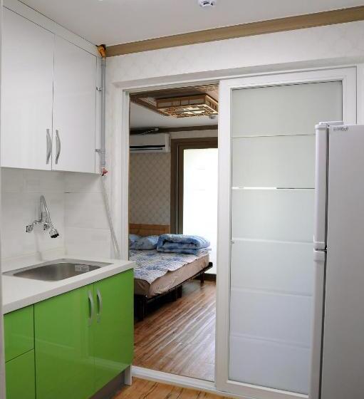 بنسيون The 1st Andong Hostel