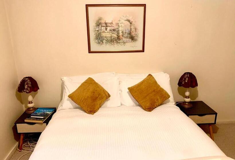 פנסיון Victoria And Albert Guesthouse