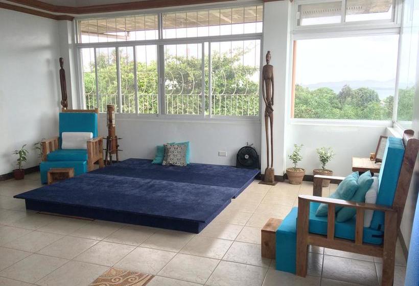 پانسیون Xtravelers Place Palawan