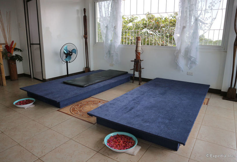 پانسیون Xtravelers Place Palawan