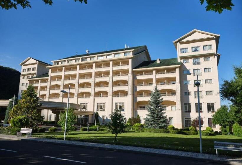 استراحتگاه Qafqaz Riverside