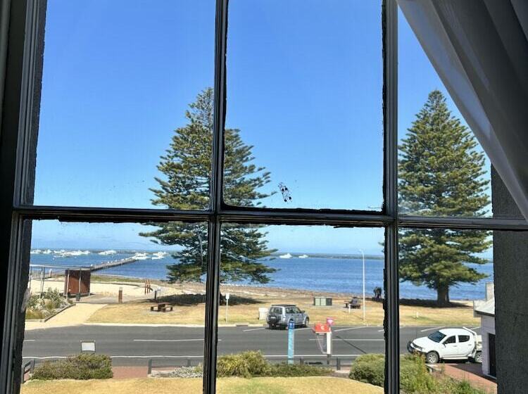 Bed and Breakfast The Customs House Port Macdonnell