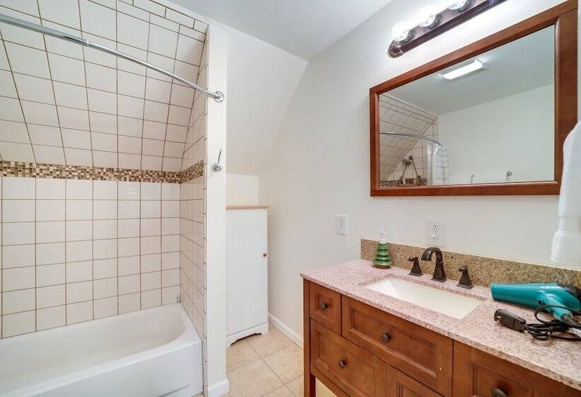 Arden Home W/ Private Hot Tub ~ 17 Mi To Asheville