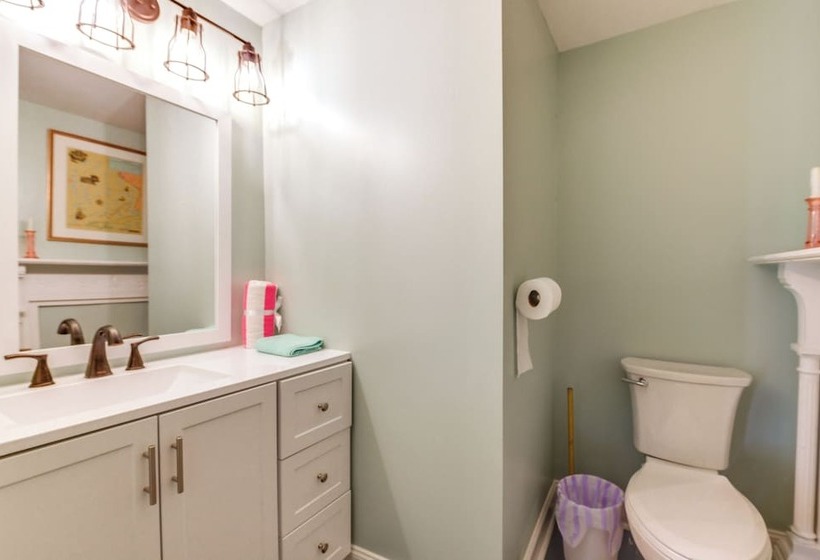 Bayfront Heathsville Home W/ Crabbing Pier!