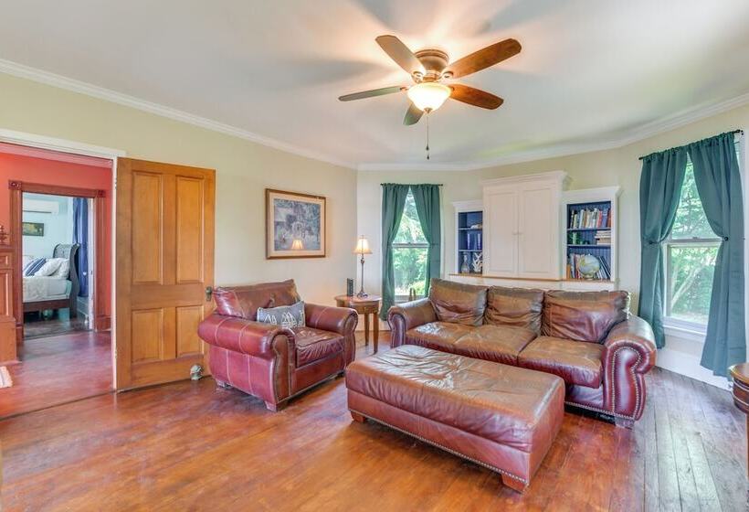 Bayfront Heathsville Home W/ Crabbing Pier!