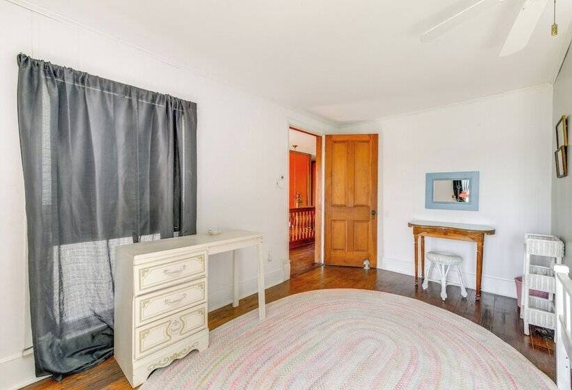 Bayfront Heathsville Home W/ Crabbing Pier!