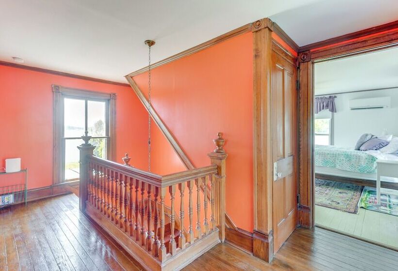 Bayfront Heathsville Home W/ Crabbing Pier!