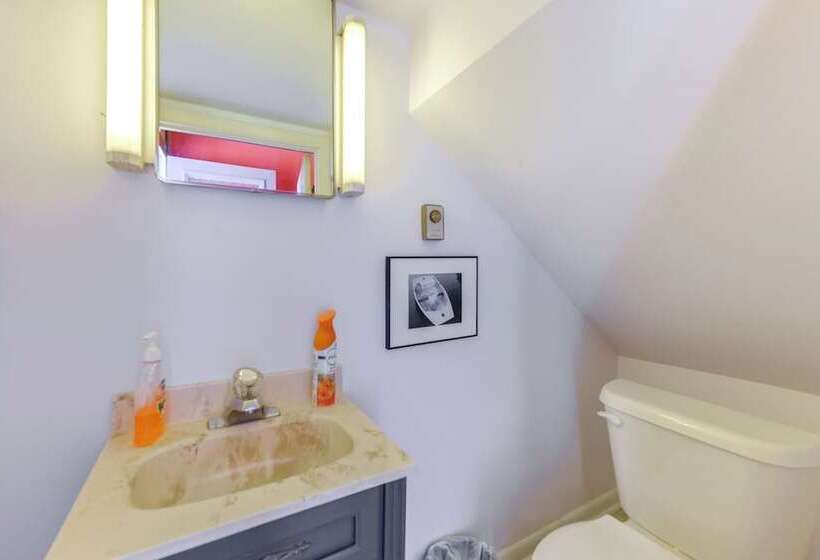 Bayfront Heathsville Home W/ Crabbing Pier!