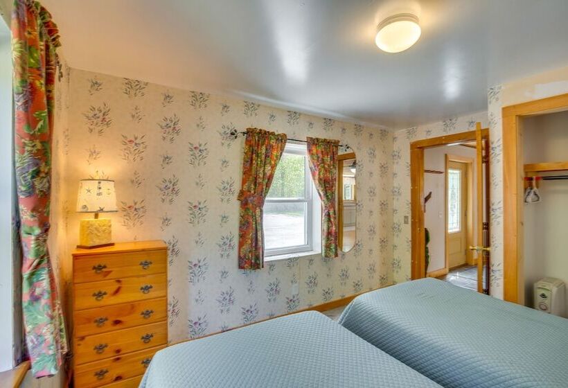 Lakeview Maine Retreat W/ Fire Pit, Grill & Canoe