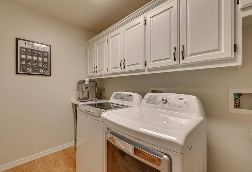 Bella Vista Vacation Rental: Access To Loch Lomond