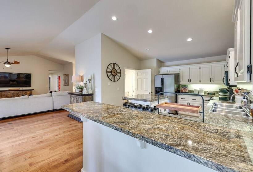 Bella Vista Vacation Rental: Access To Loch Lomond