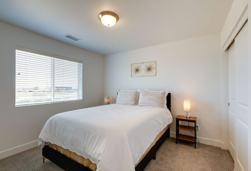 Bellemont Family Home W/ Yard   Hike, Ski, Explore