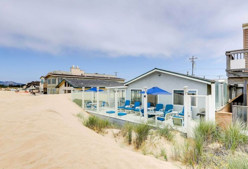 Between The Dunes: Breezy Beachfront Oceano Home!