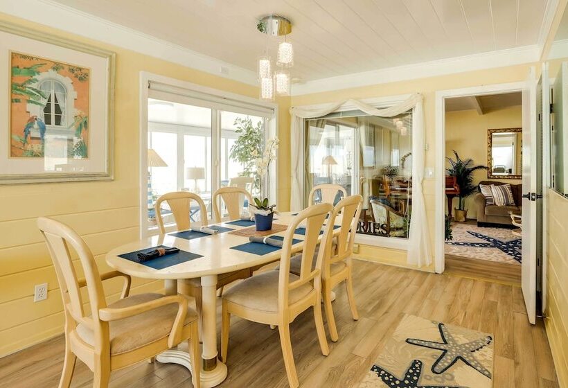 Between The Dunes: Breezy Beachfront Oceano Home!