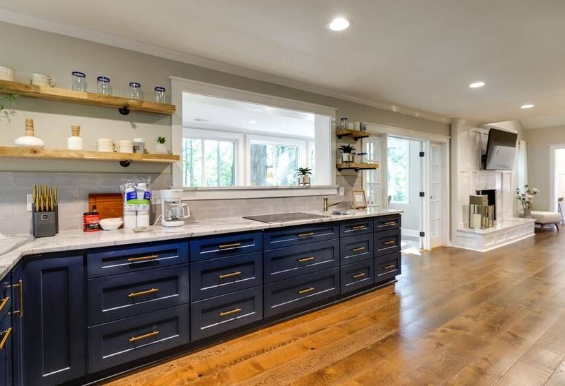 Blythewood Modern Cottage Retreat: Deck & Grill!