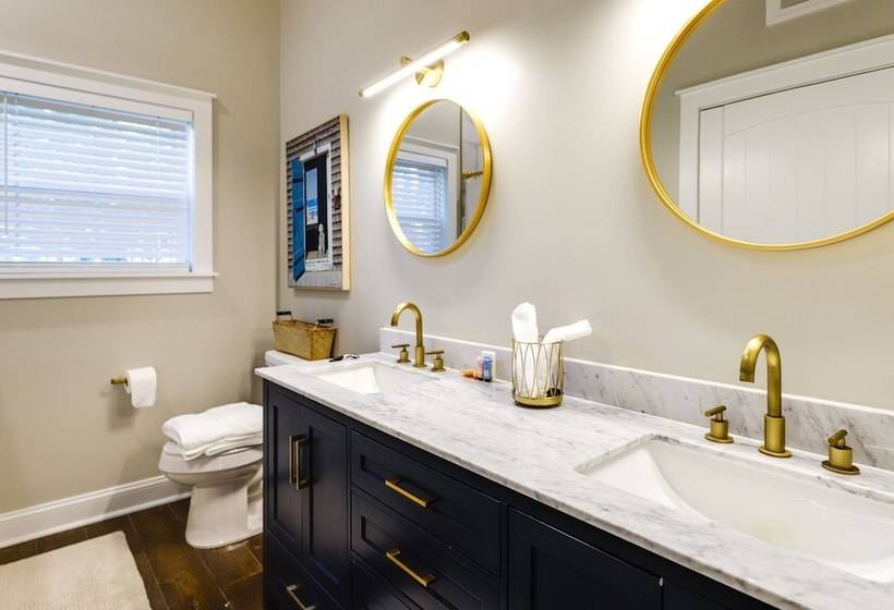 Blythewood Modern Cottage Retreat: Deck & Grill!