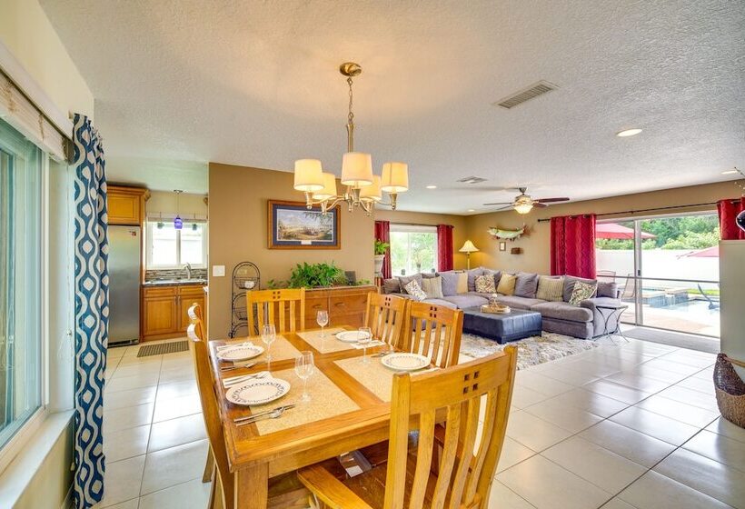 Breezy Palm Bay Home: Outdoor Pool, Near Beaches!