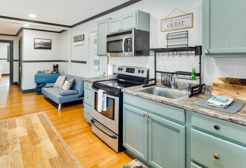 Bright Brevard Home Near Downtown & Trails