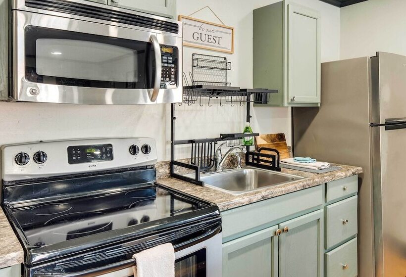 Bright Brevard Home Near Downtown & Trails