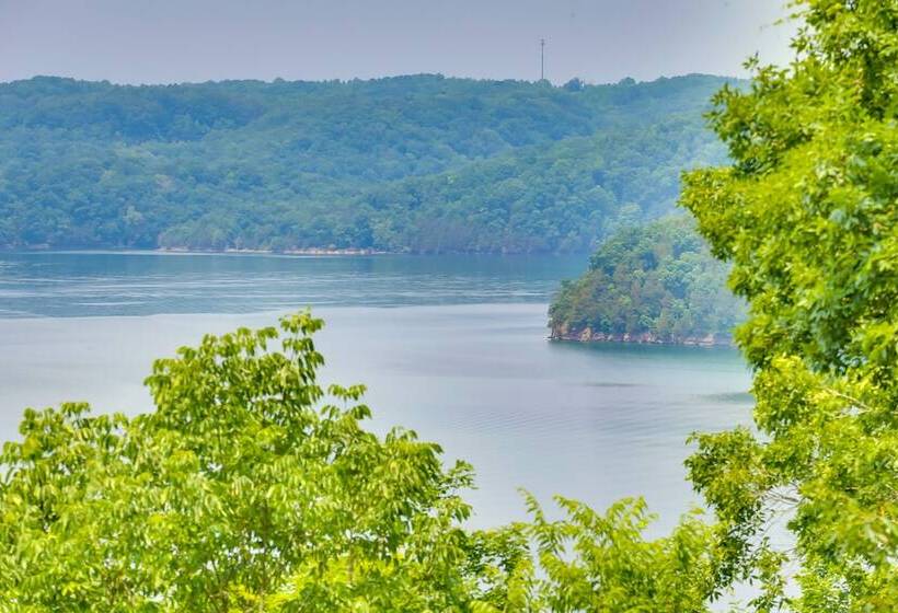 Bright Byrdstown Home W/ Views Of Dale Hollow Lake